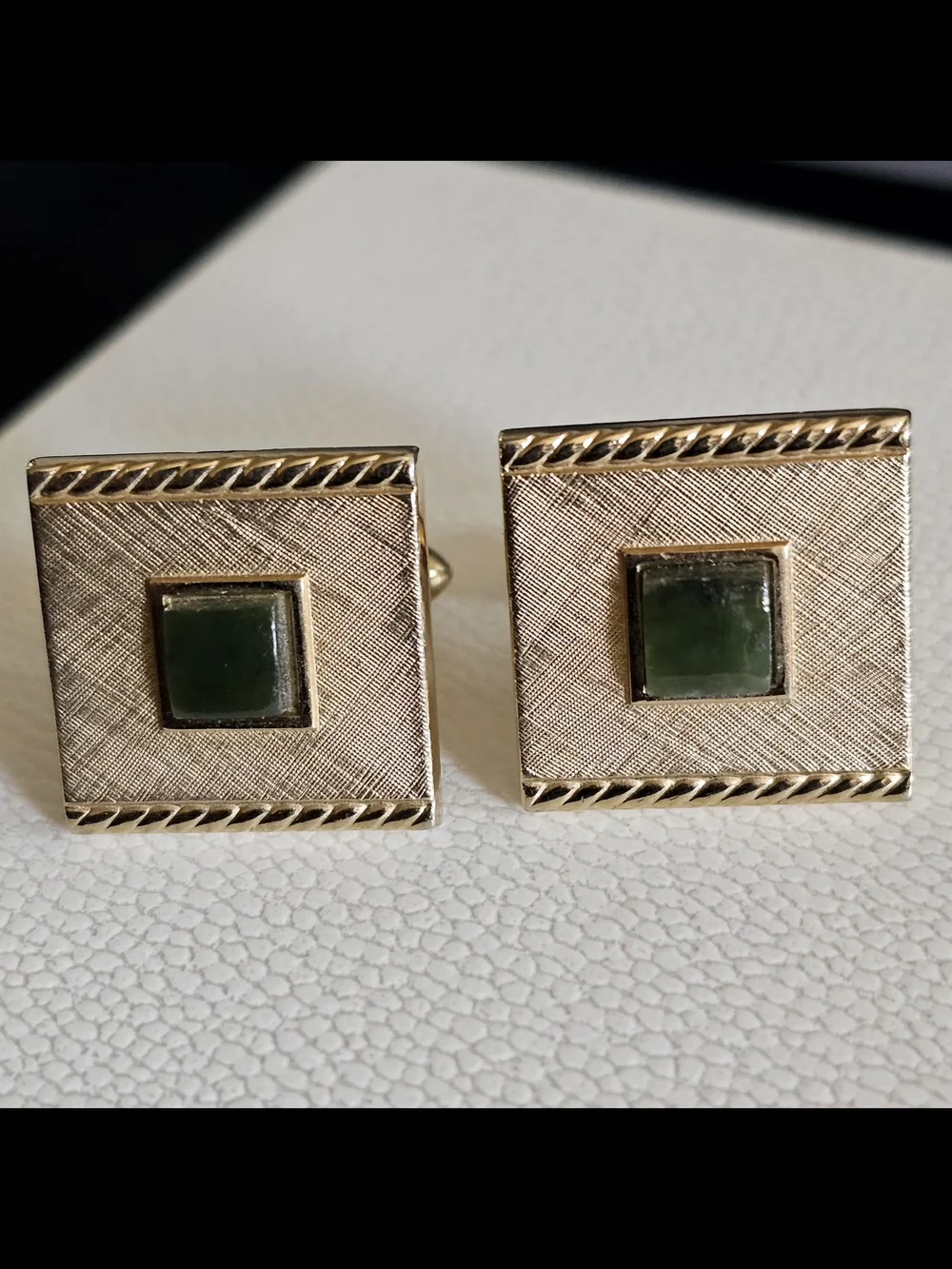 Vintage Swank Green Jadeite Cufflinks Gold Tone Linen Texture Mens Gift